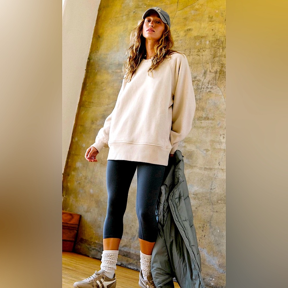 FP Movement A Cut Above Crew // Free People // NWT // Sweatshirt // Pullover - Picture 3 of 10